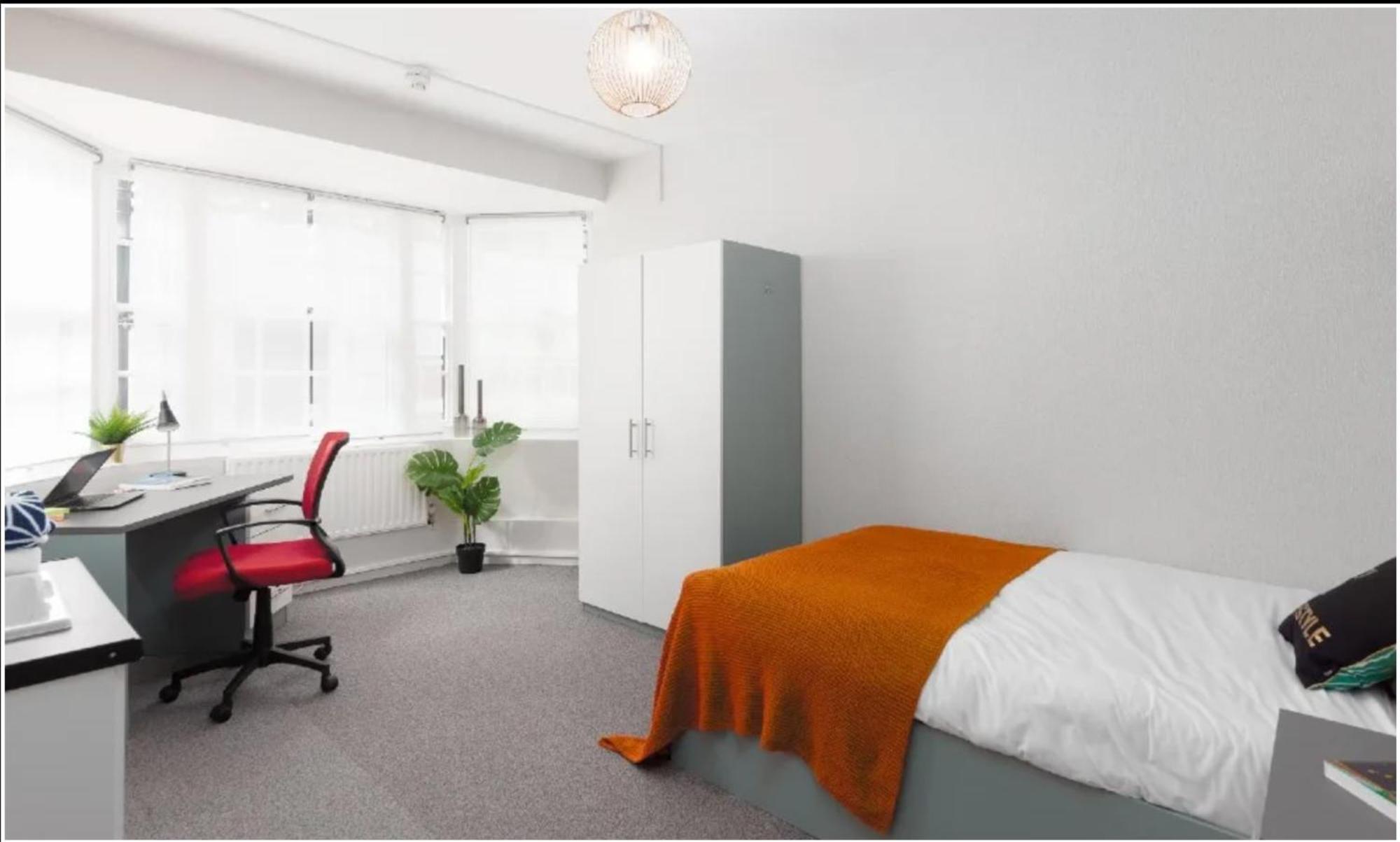 Spacious Room With Shared Facilities London Exterior photo
