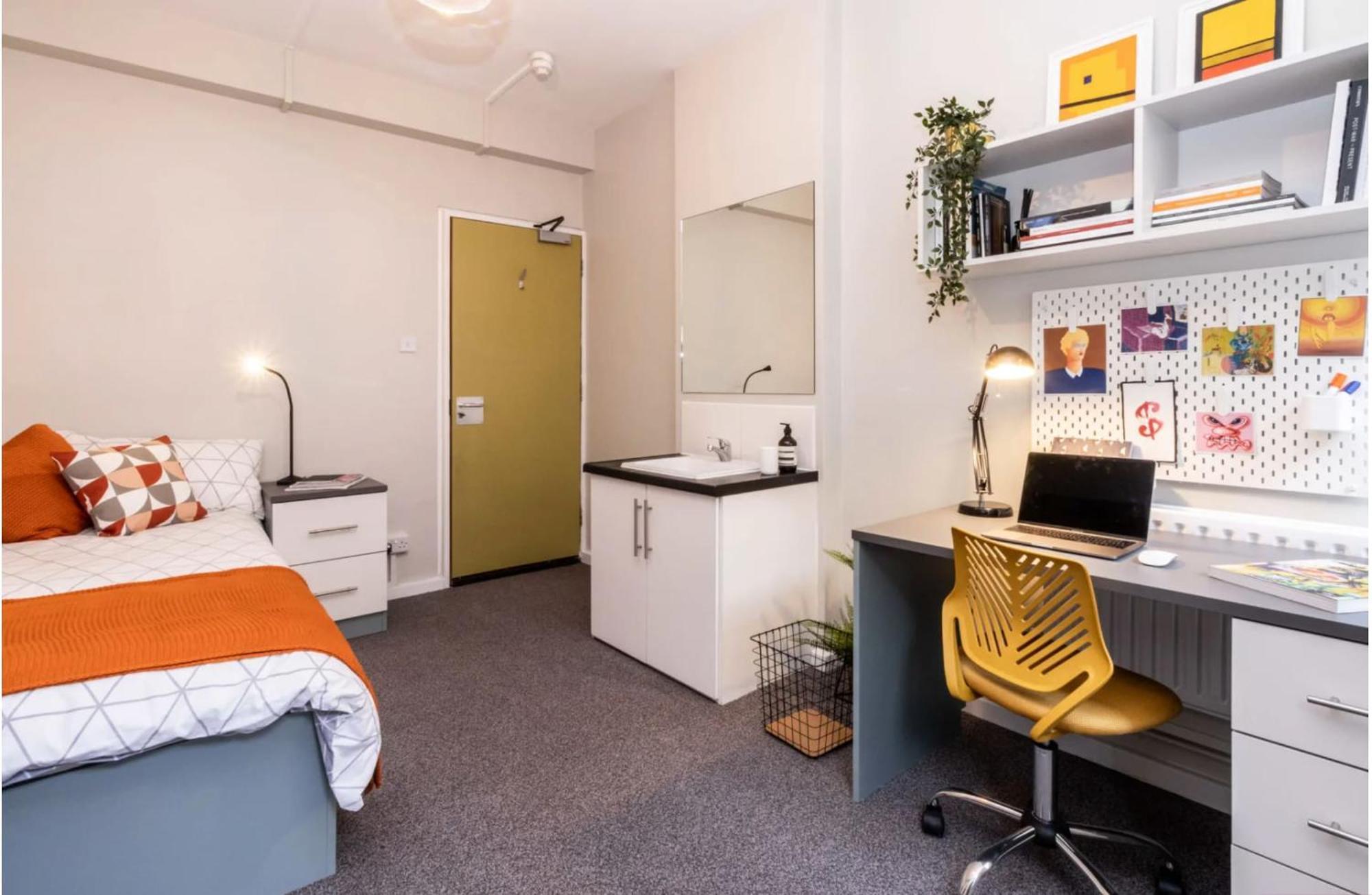 Spacious Room With Shared Facilities London Exterior photo