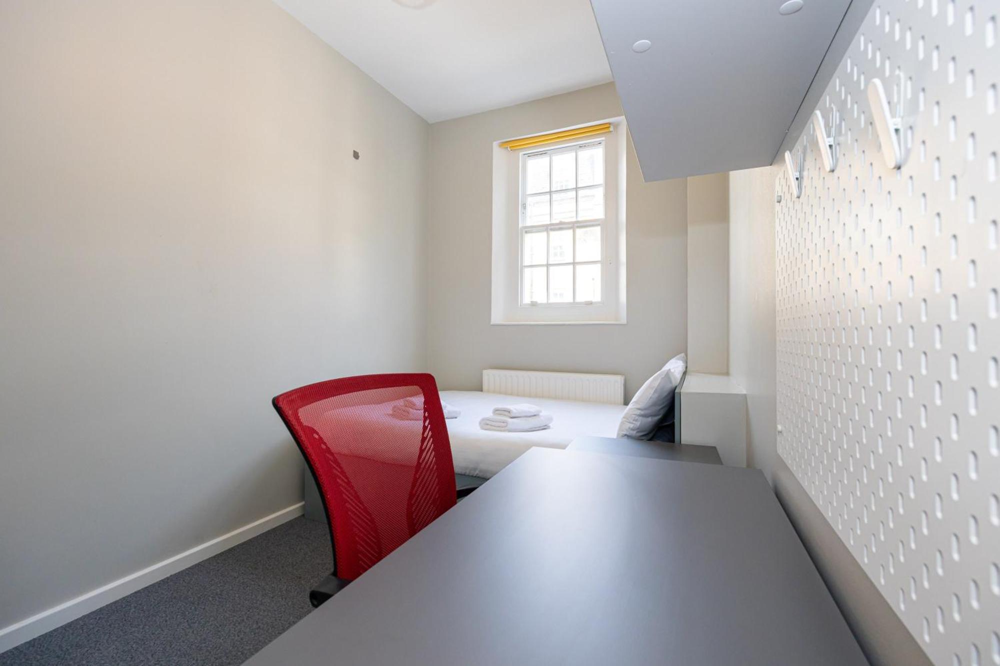 Spacious Room With Shared Facilities London Exterior photo