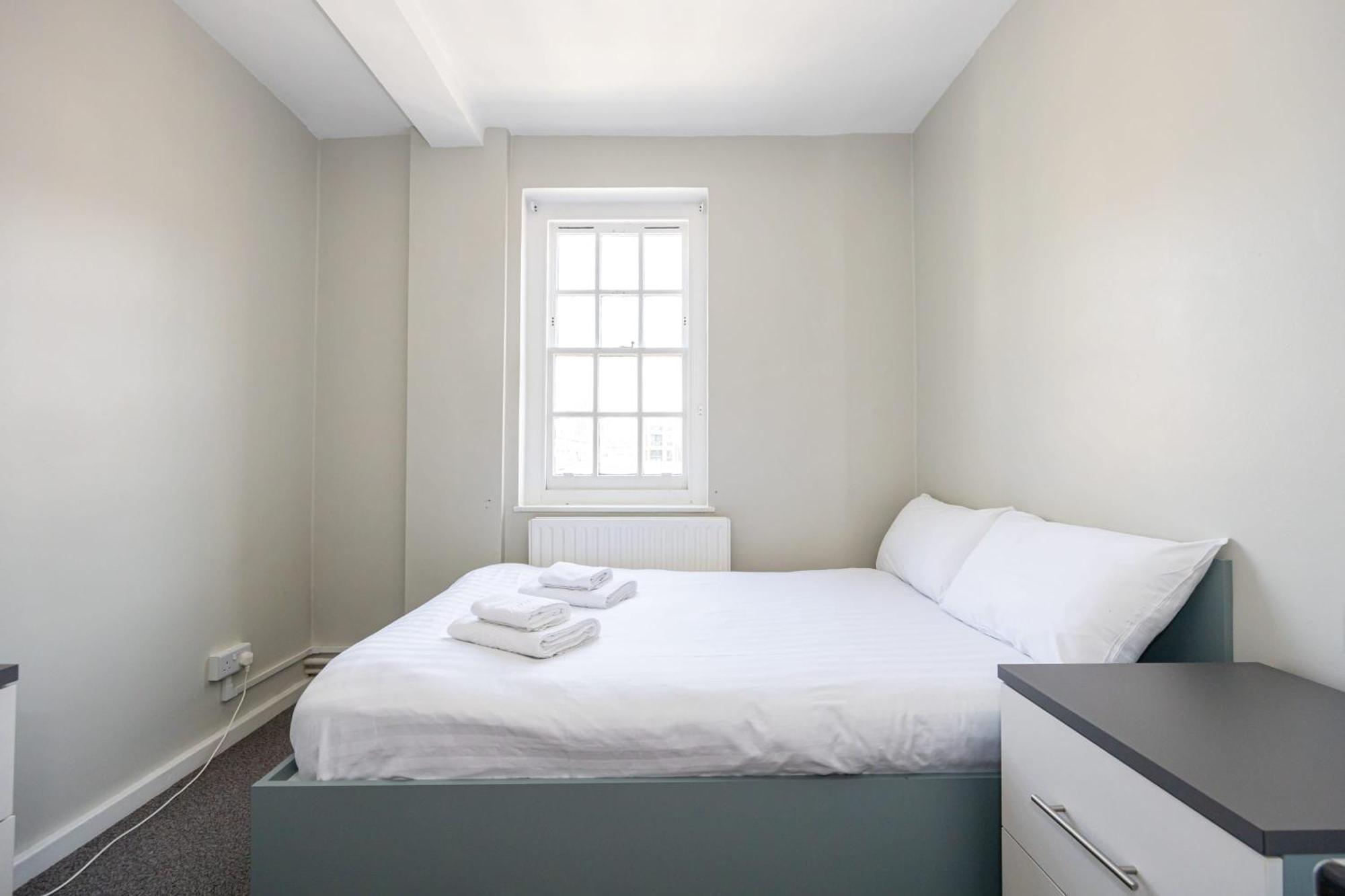 Spacious Room With Shared Facilities London Exterior photo