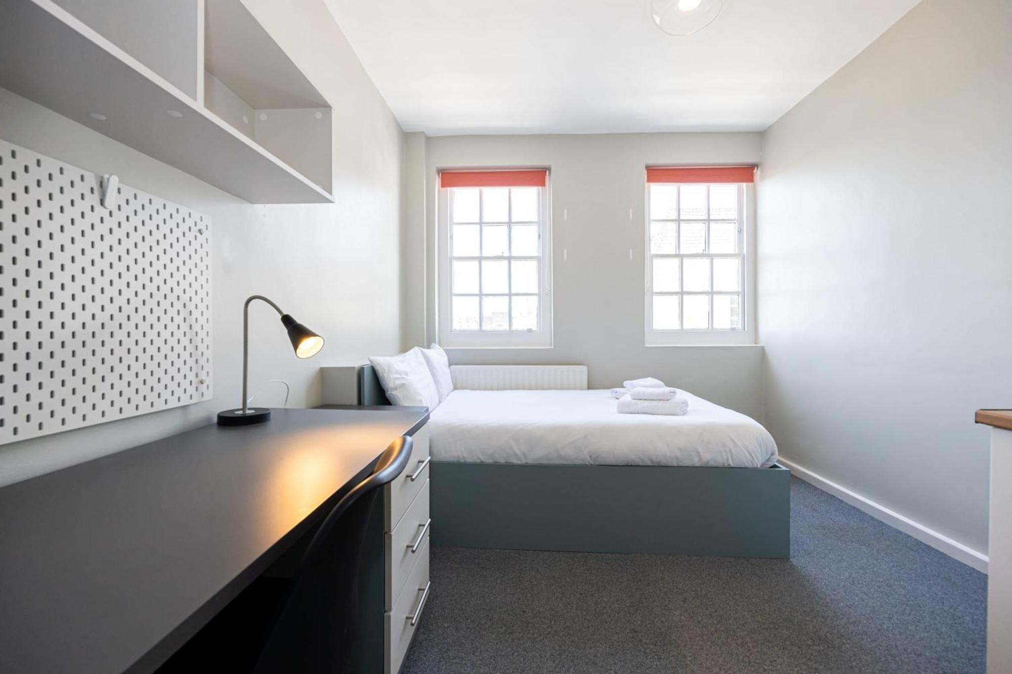 Spacious Room With Shared Facilities London Exterior photo