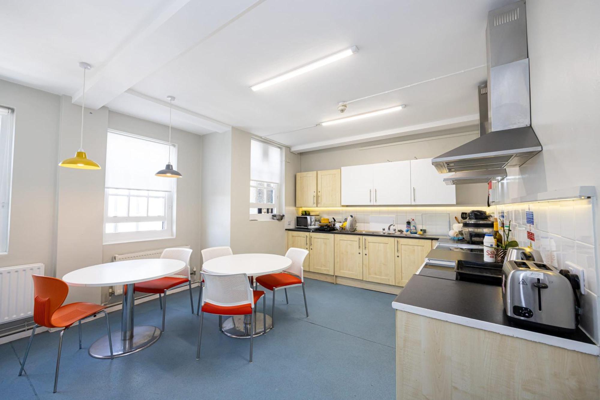 Spacious Room With Shared Facilities London Exterior photo